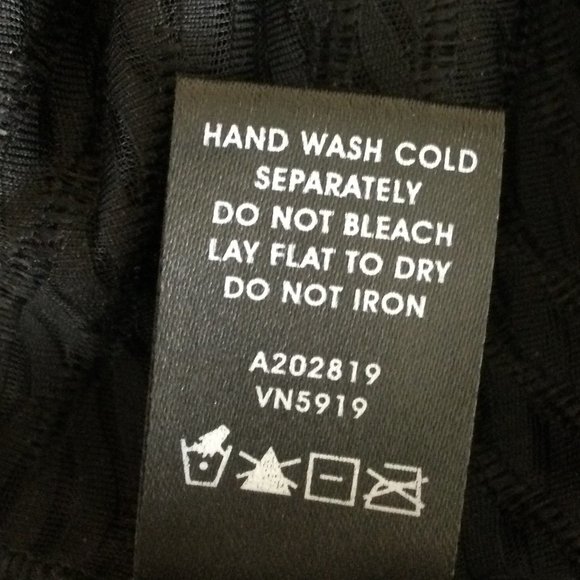 Effortless Style by Citiknits Black Jacket, 2X - Picture 6 of 7